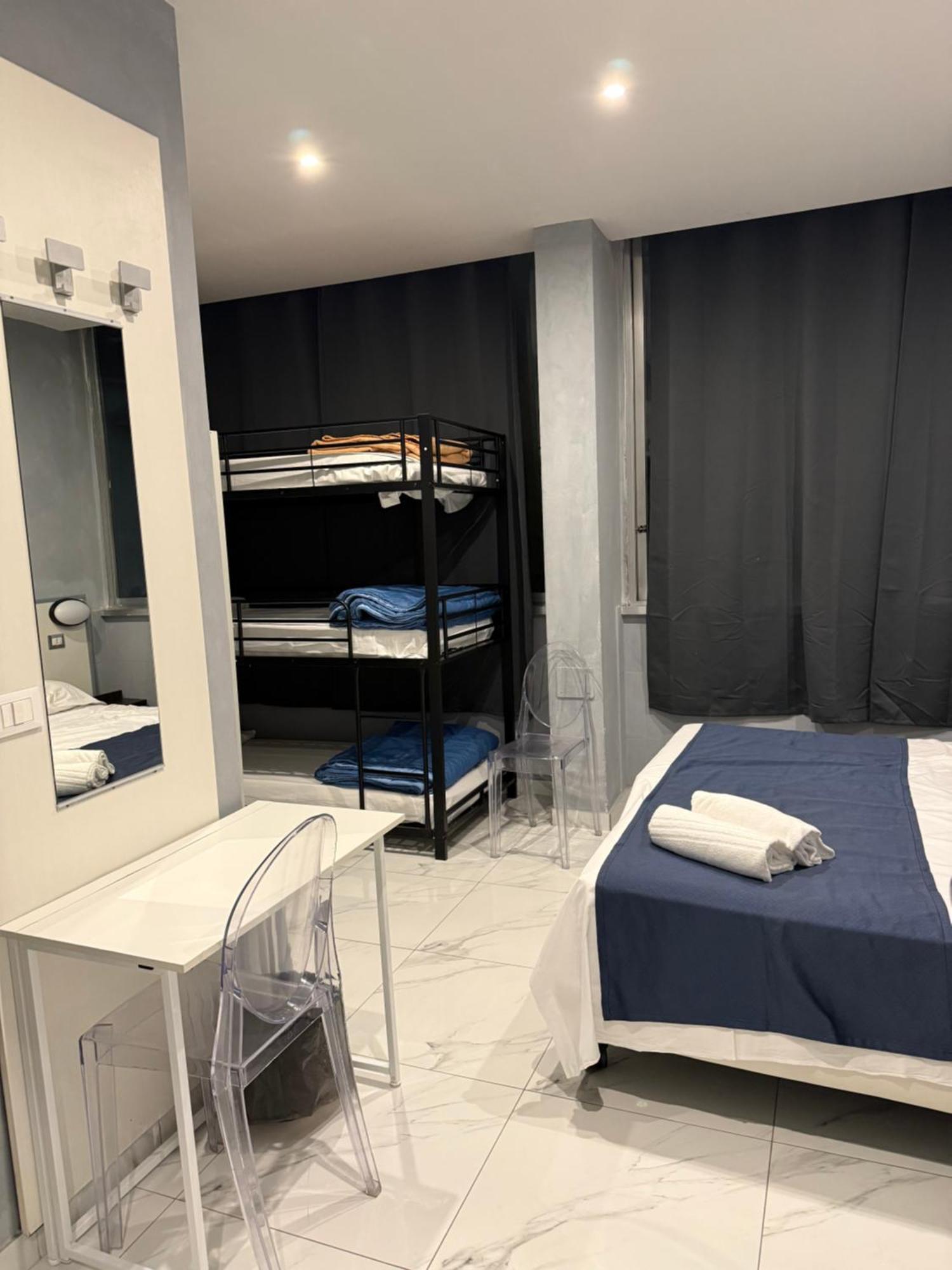 Lion University & Youth Hostel Milano Buitenkant foto