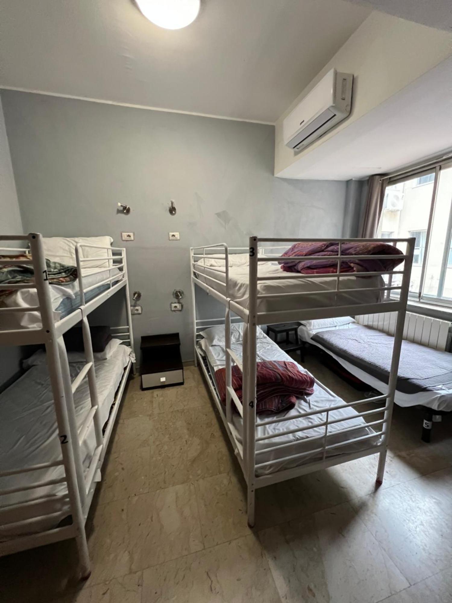 Lion University & Youth Hostel Milano Buitenkant foto