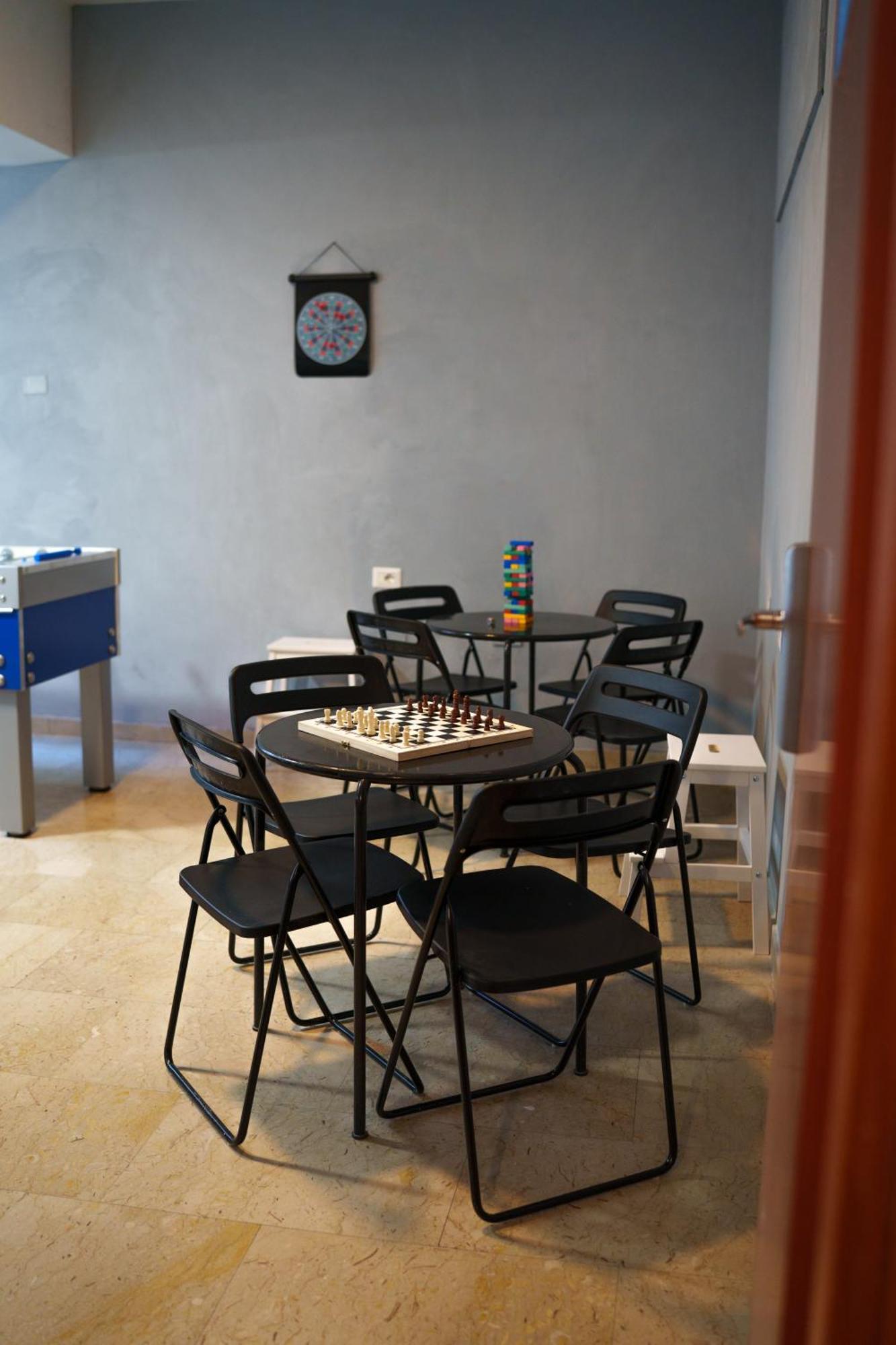 Lion University & Youth Hostel Milano Buitenkant foto